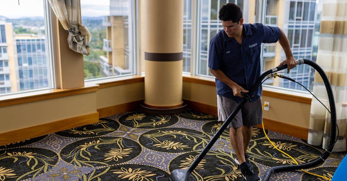 cleaning commercial carpet